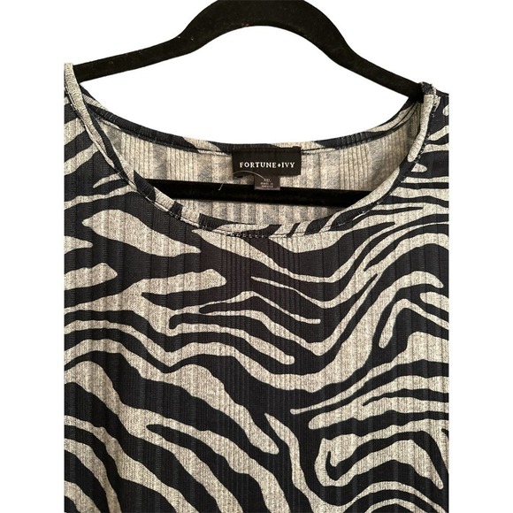Fortune & Ivy Zebra Print Blouson Top - Picture 4 of 7